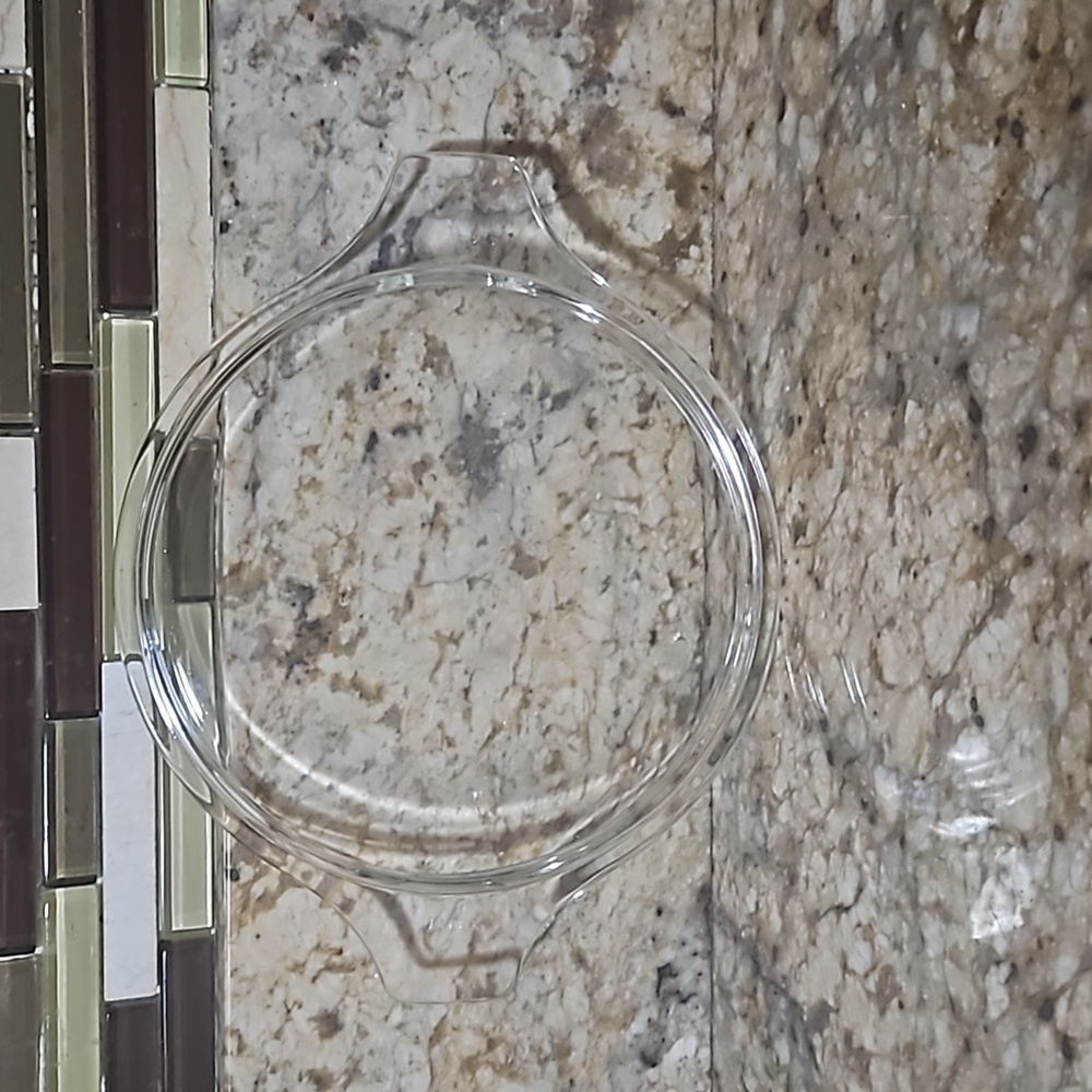 PYREX casserole dish replacement lid. (Lid Only)